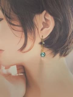 レジンピアスのサムネイル