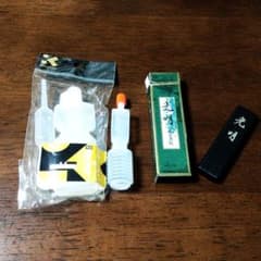 炭とスポイトセットのサムネイル