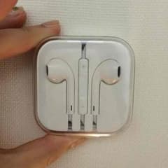 iphone イヤフォンのサムネイル