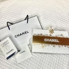 【新品】CHANEL ハンドクリームラ クレーム マン テクスチャー ドゥ―スのサムネイル
