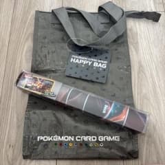 ポケモンカード 黒テラスタルリザードンのプレイマットとHappyBagのセットのサムネイル