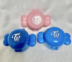 TWICE カプセルトイ フィギュア 3個セットのサムネイル