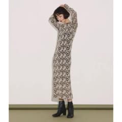 タグ付き　マドモアゼルロペ　フラワーレースワンピースのサムネイル