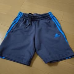 adidasハーフパンツ140のサムネイル