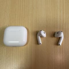 Apple AirPods 4 アクティブノイズキャンセル機能搭載 本体のサムネイル