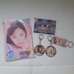 TWICE ナヨン グッズ まとめ売り キーホルダー カード ノート 非公式のサムネイル
