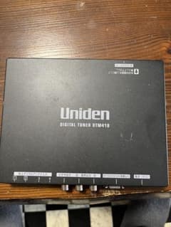 Uniden　車載４×４フルセグチューナー(動作品)のサムネイル