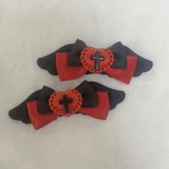 ヘアクリップ　レッド　ブラック　天使の羽　十字架　　サブカル　地雷系