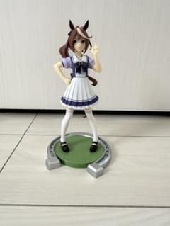 ウマ娘　トウカイテイオー　フィギュア　制服　プライズ品のサムネイル