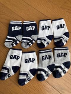 GAPベビーソックスのサムネイル