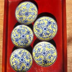 清水焼　黄彩花唐草小皿　 双楽窯作 5枚セットです。 新品　未使用です。のサムネイル