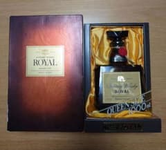 未開栓】サントリー ウイスキー ローヤル クイーンサイズ 1000ml