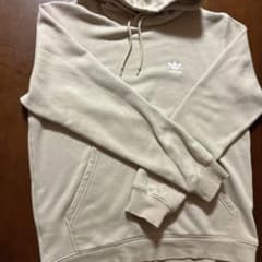 adidasパーカー
