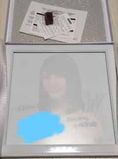 日向坂46 小坂菜緒 直筆サイン入りアナログ盤サイズソロ写真 - メルカリ