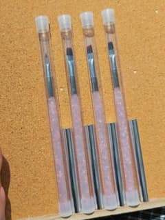 ネイルブラシ 4本セット ピンク マーブル柄 キャップ付きのサムネイル