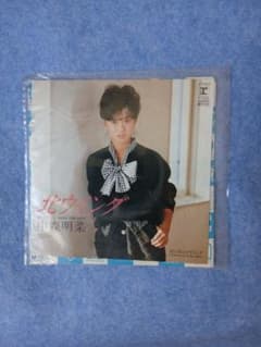 中森明菜 北ウイング 涙の形のイヤリング レコードのサムネイル