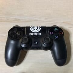 PS4 コントローラーのサムネイル