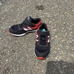 New Balance HANZO V キッズ スニーカー 19cmのサムネイル