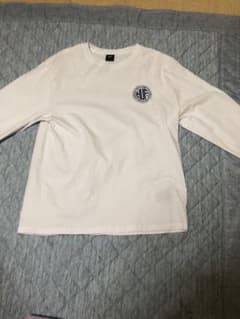 HUFのロンTです！三回くらいしか着用してません、のサムネイル