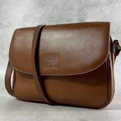 美品 バーバリー ショルダーバッグ レザー ノバチェック 斜め掛け 