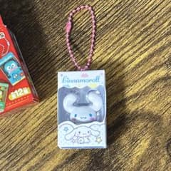 サンリオ　チョコボックス　シークレット　シナモンのサムネイル