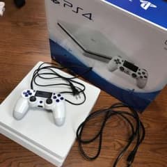 PlayStation®4 グレイシャー・ホワイト 500GB CUH-200…のサムネイル