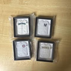 MLB ユニフォーム マグネット4種セットのサムネイル