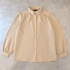 レトロ ドット柄 長袖ブラウス ベージュ シャツ 水玉 パフスリーブ とろみ感のサムネイル