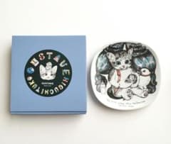 あ*め様 【ヒグチユウコ 九谷焼 絵皿5こねことうみねこ GUSTAVE ギュス ヒグチユウコ GUSTAVE こねことうみねこ 九谷焼 絵皿 No.2 絵画 - メルカリ