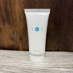 シャルクレール 1et1 アンエアン 30ml シミ対策 美容液 - メルカリ