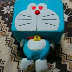 ドラえもん スクエアドラちゃん ぬいぐるみのサムネイル