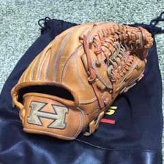 ハイゴールド 軟式グローブ 値下げしました！のサムネイル