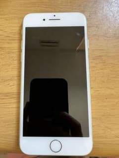 Apple iPhone8 64GBのサムネイル
