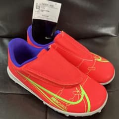 NIKE サッカー　トレーニング　シューズ　19cmのサムネイル