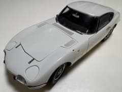 値下げ_AUTOart1/18トヨタ2000GT_Millennium78747 - メルカリ