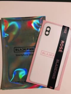 BLACKPINK ROSE スマホストラップのサムネイル