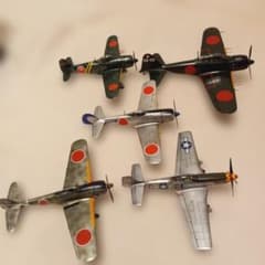 【ジャンク】【値下げ】戦闘機 プラモデル 完成品　5機セットのサムネイル