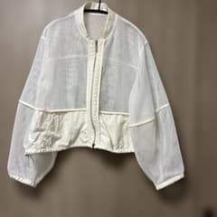 メッシュ素材のジャケットのサムネイル