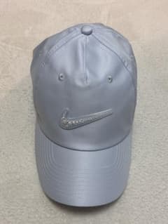【希少】emmi NIKE SUSAN FANG キャップ 水色 ★値下げ可能★のサムネイル