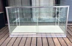 ガラスケース シルバー 3段棚付きのサムネイル
