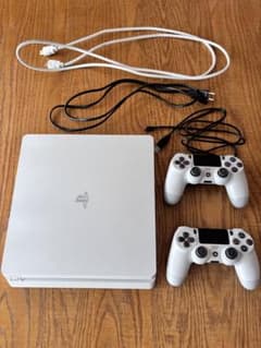 PlayStation®4 グレイシャー・ホワイト 500GB CUH-210…のサムネイル