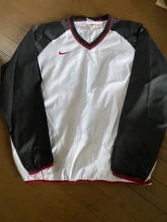 Vジャン　　NIKEのサムネイル