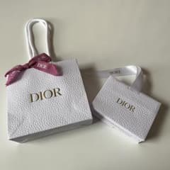 DIORショッパー紙袋　2枚セット　リボン付のサムネイル