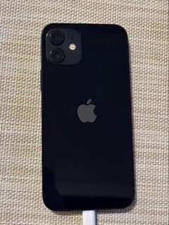 iPhone12 ブラック 画面ヒビありのサムネイル