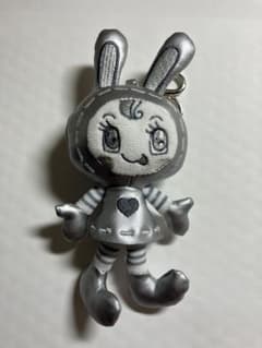 メゾピアノ ベリエちゃん マスコットキーホルダー シルバー - メルカリ