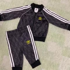 adidas アディダス　ベビー　ジャージ　上下セットのサムネイル