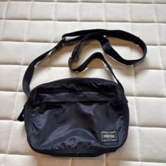 PORTER ブラック ショルダーバッグのサムネイル