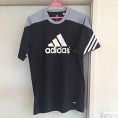 adidas Tシャツのサムネイル