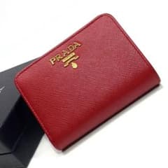 ✨未使用展示品✨　PRADA ミニ財布　サフィアーノレザー　L字ファスナー 赤色 ✨Sランク・箱付き✨ PRADA ミニ財布 サフィアーノレザー L字