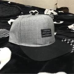 Bershka メンズキャップのサムネイル